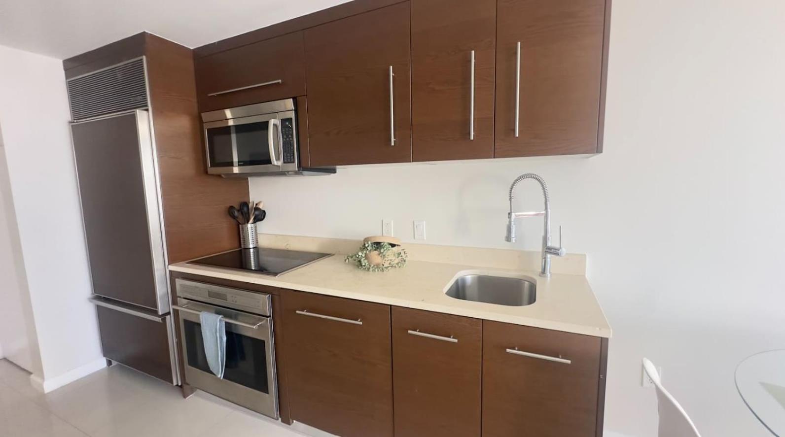 Mvr - Lux Balcony Pool Access & Views Apartamento Miami